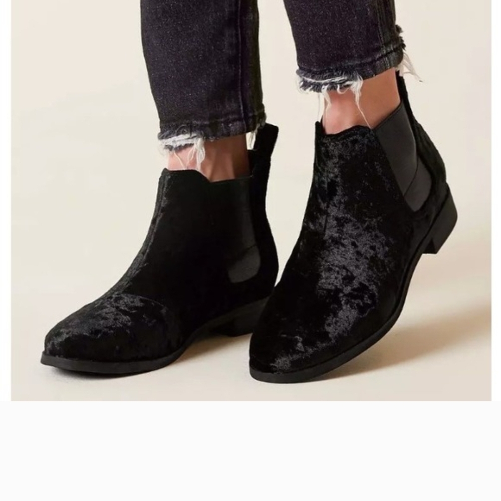 Toms Black Velvet Ankle Boots